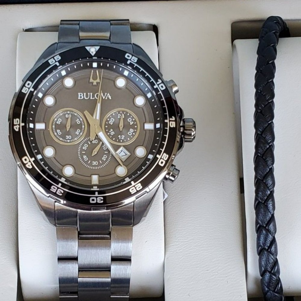 New Authentic Men's Bulova Watch And Bracelet Set